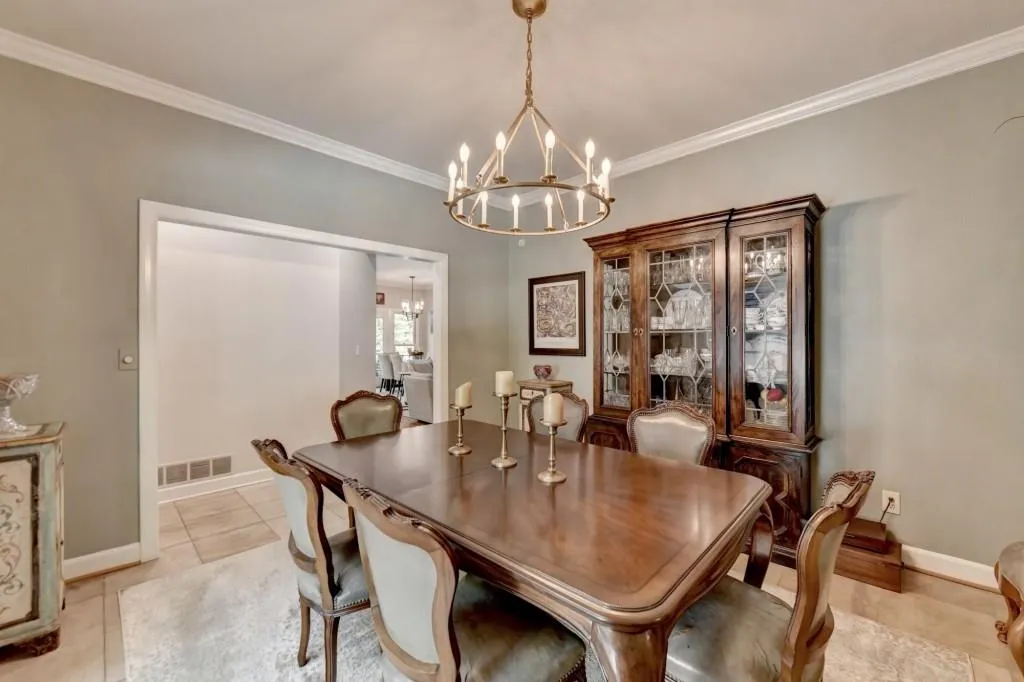 7265 Chattahoochee Bluff Drive, Sandy Springs, Georgia 30350, 4 Bedrooms Bedrooms, ,3 BathroomsBathrooms,Residential,Sold,7265 Chattahoochee Bluff Drive,7478222