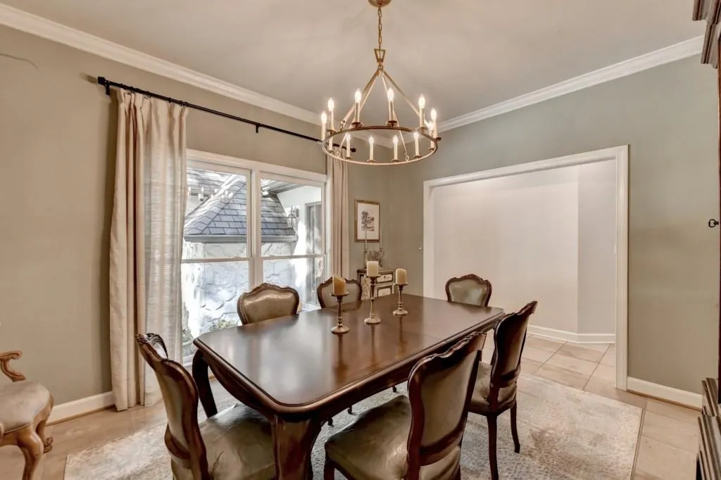 7265 Chattahoochee Bluff Drive, Sandy Springs, Georgia 30350, 4 Bedrooms Bedrooms, ,3 BathroomsBathrooms,Residential,Sold,7265 Chattahoochee Bluff Drive,7478222