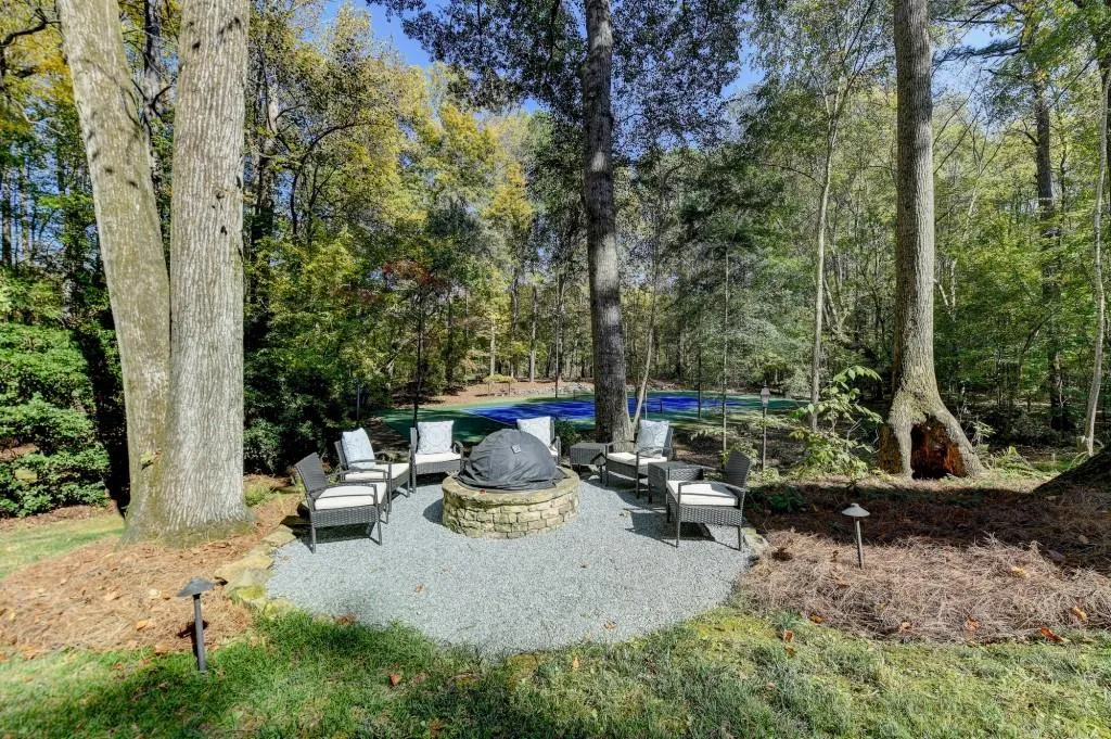 7265 Chattahoochee Bluff Drive, Sandy Springs, Georgia 30350, 4 Bedrooms Bedrooms, ,3 BathroomsBathrooms,Residential,Sold,7265 Chattahoochee Bluff Drive,7478222