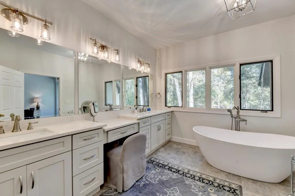 7265 Chattahoochee Bluff Drive, Sandy Springs, Georgia 30350, 4 Bedrooms Bedrooms, ,3 BathroomsBathrooms,Residential,Sold,7265 Chattahoochee Bluff Drive,7478222