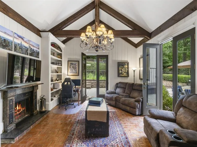 4575 Garmon Road, Sandy Springs, Georgia 30327, 6 Bedrooms Bedrooms, ,6 BathroomsBathrooms,Residential,Sold,4575 Garmon Road,7459016