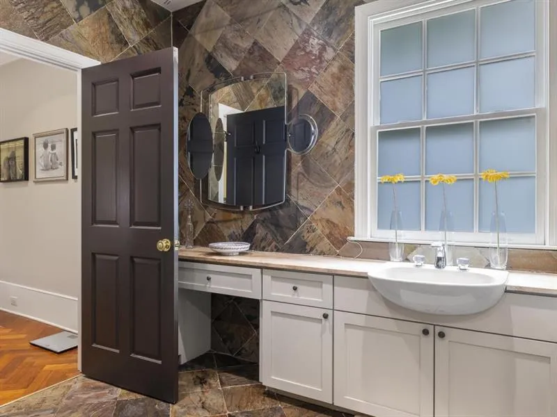 4575 Garmon Road, Sandy Springs, Georgia 30327, 6 Bedrooms Bedrooms, ,6 BathroomsBathrooms,Residential,Sold,4575 Garmon Road,7459016