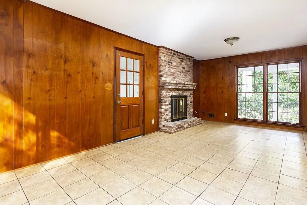 95 Whispering Way, Sandy Springs, Georgia 30328, 4 Bedrooms Bedrooms, ,2 BathroomsBathrooms,Residential,Sold,95 Whispering Way,6091168