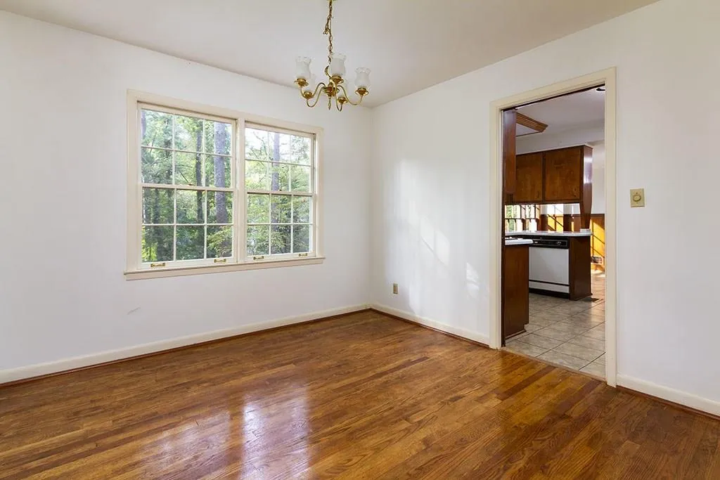 95 Whispering Way, Sandy Springs, Georgia 30328, 4 Bedrooms Bedrooms, ,2 BathroomsBathrooms,Residential,Sold,95 Whispering Way,6091168