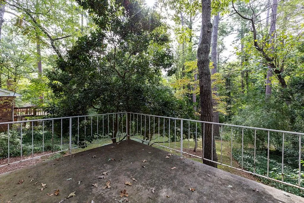 95 Whispering Way, Sandy Springs, Georgia 30328, 4 Bedrooms Bedrooms, ,2 BathroomsBathrooms,Residential,Sold,95 Whispering Way,6091168