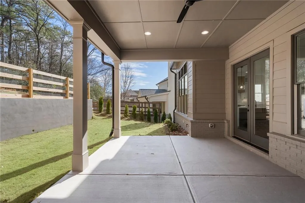 262 Green Hill Road Ne, Sandy Springs, Georgia 30342, 4 Bedrooms Bedrooms, ,3 BathroomsBathrooms,Residential,Sold,262 Green Hill Road Ne,7534064