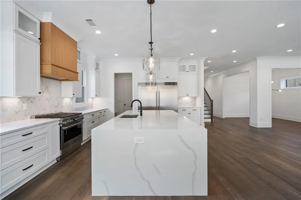 262 Green Hill Road Ne, Sandy Springs, Georgia 30342, 4 Bedrooms Bedrooms, ,3 BathroomsBathrooms,Residential,Sold,262 Green Hill Road Ne,7534064