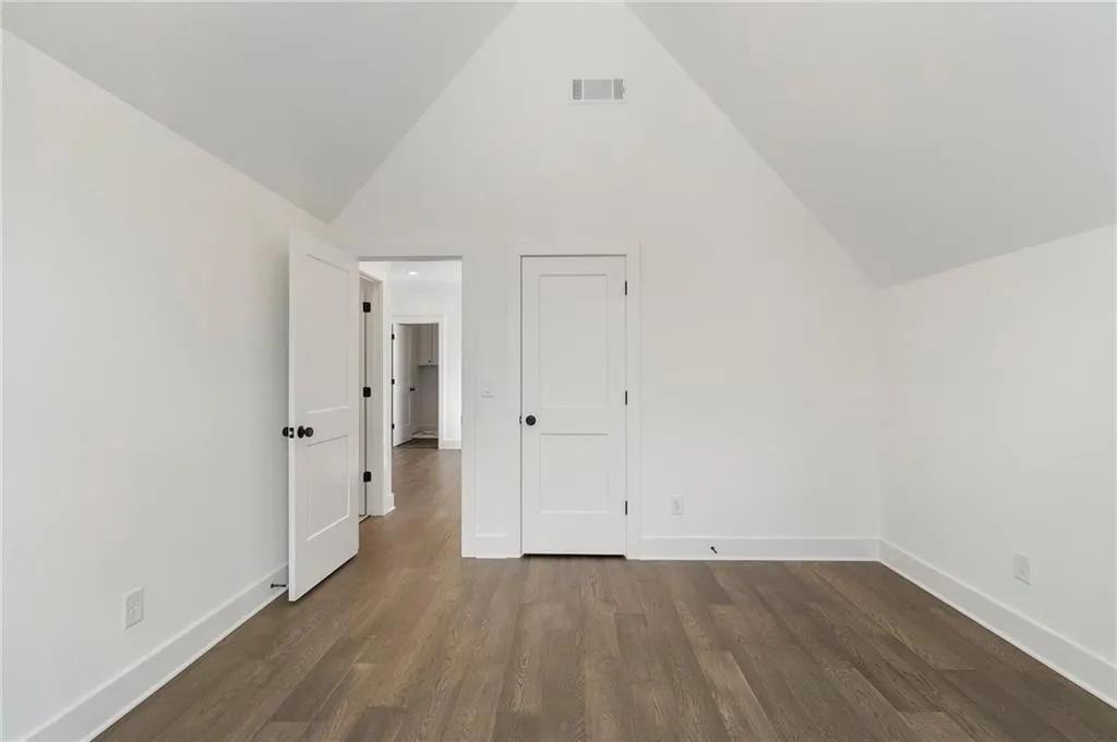 262 Green Hill Road Ne, Sandy Springs, Georgia 30342, 4 Bedrooms Bedrooms, ,3 BathroomsBathrooms,Residential,Sold,262 Green Hill Road Ne,7534064