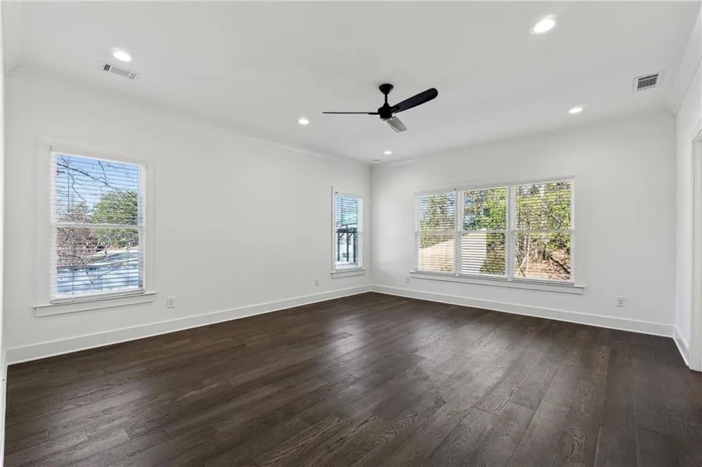 262 Green Hill Road Ne, Sandy Springs, Georgia 30342, 4 Bedrooms Bedrooms, ,3 BathroomsBathrooms,Residential,Sold,262 Green Hill Road Ne,7534064