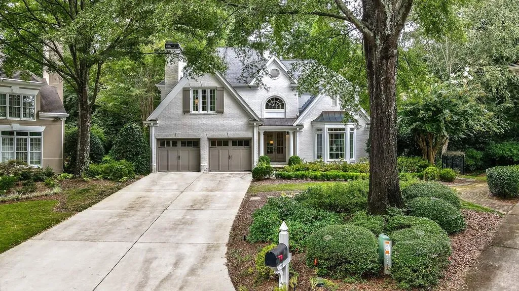 145 Woodchase Court Ne, Sandy Springs, Georgia 30319, 3 Bedrooms Bedrooms, ,3 BathroomsBathrooms,Residential,Sold,145 Woodchase Court Ne,6783736