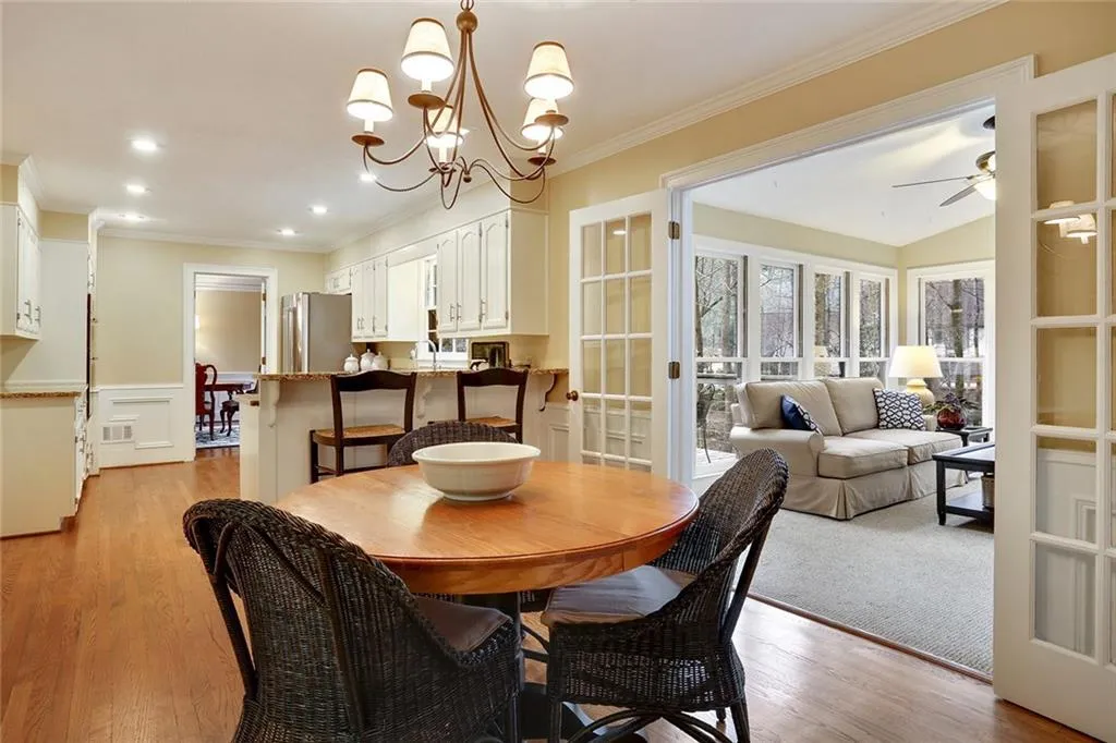 2360 Kimbrough Court, Sandy Springs, Georgia 30350, 6 Bedrooms Bedrooms, ,5 BathroomsBathrooms,Residential,Sold,2360 Kimbrough Court,5650983