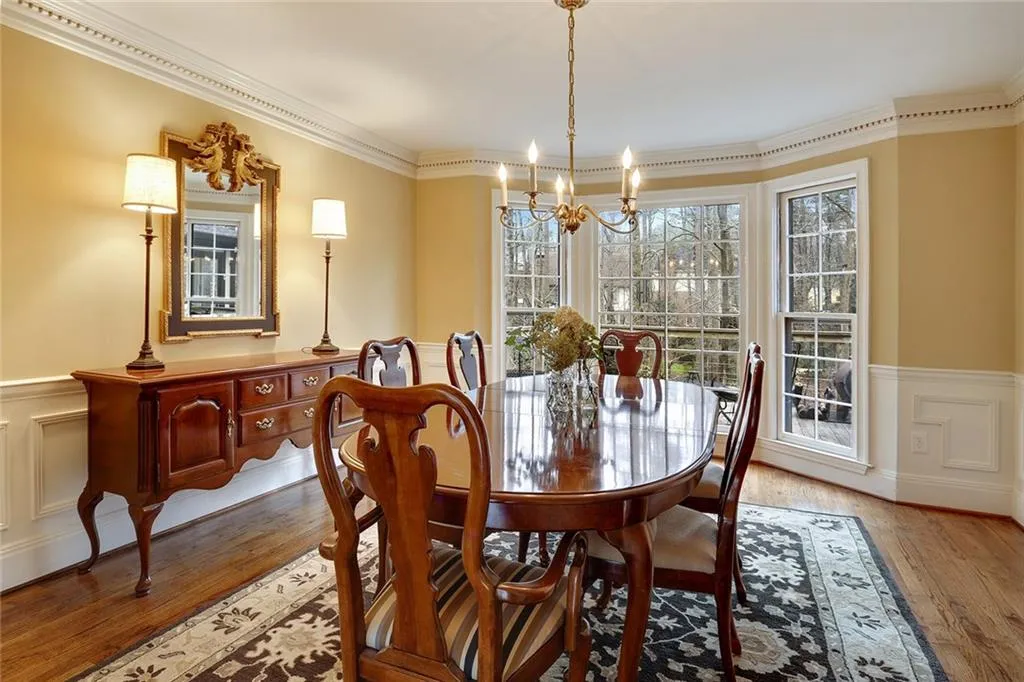 2360 Kimbrough Court, Sandy Springs, Georgia 30350, 6 Bedrooms Bedrooms, ,5 BathroomsBathrooms,Residential,Sold,2360 Kimbrough Court,5650983