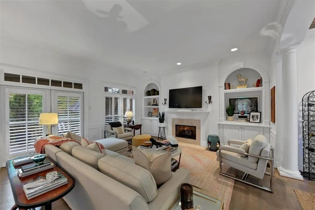 4222 Rickenbacker Drive Ne Unit 9, Atlanta, Georgia 30342, 4 Bedrooms Bedrooms, ,4 BathroomsBathrooms,Residential,For Sale,4222 Rickenbacker Drive Ne Unit 9,7594314