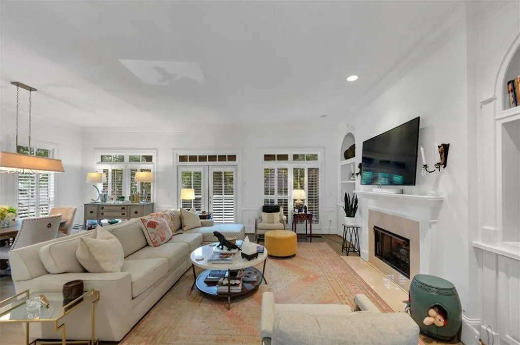 4222 Rickenbacker Drive Ne Unit 9, Atlanta, Georgia 30342, 4 Bedrooms Bedrooms, ,4 BathroomsBathrooms,Residential,For Sale,4222 Rickenbacker Drive Ne Unit 9,7594314