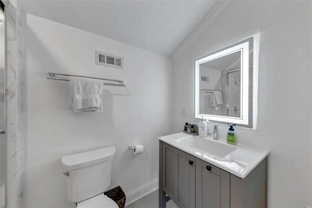 4222 Rickenbacker Drive Ne Unit 9, Atlanta, Georgia 30342, 4 Bedrooms Bedrooms, ,4 BathroomsBathrooms,Residential,For Sale,4222 Rickenbacker Drive Ne Unit 9,7594314