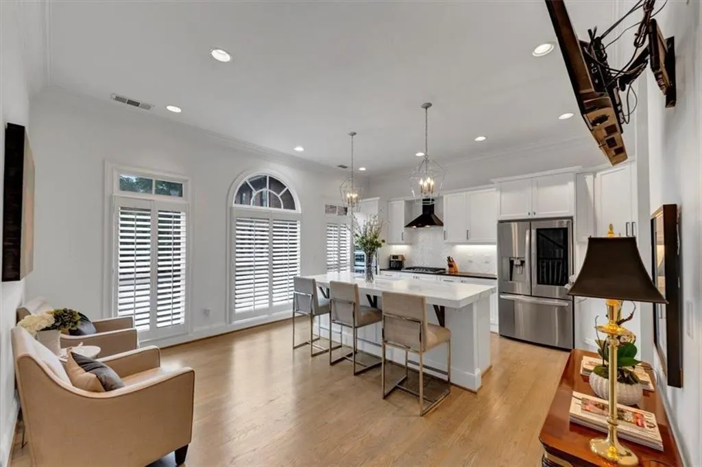 4222 Rickenbacker Drive Ne Unit 9, Atlanta, Georgia 30342, 4 Bedrooms Bedrooms, ,4 BathroomsBathrooms,Residential,For Sale,4222 Rickenbacker Drive Ne Unit 9,7594314