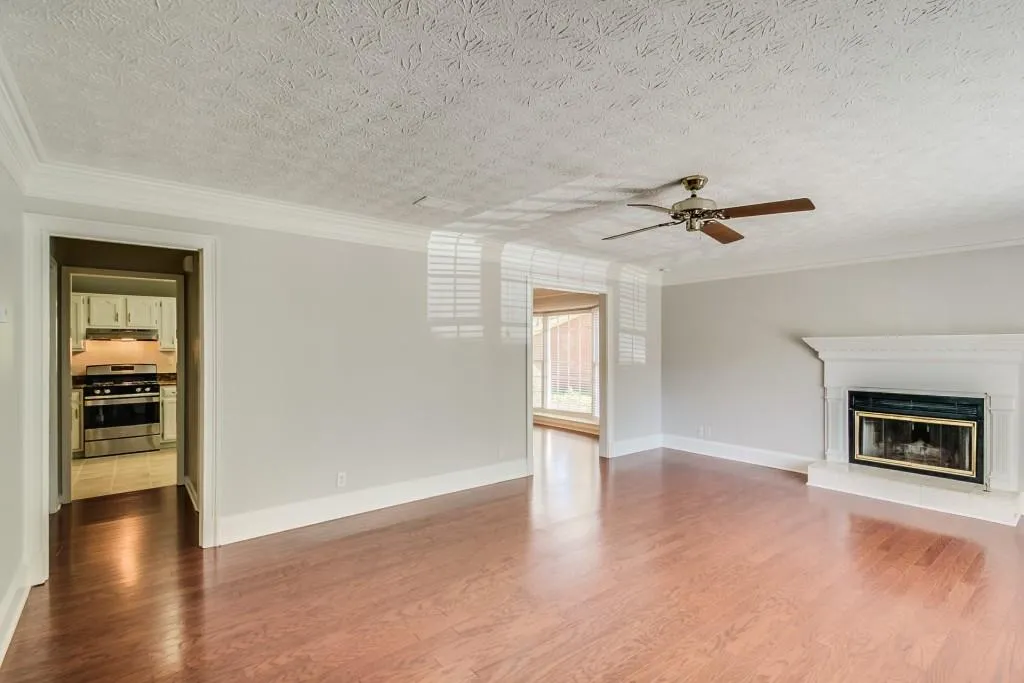 7910 Briar Villa Place, Sandy Springs, Georgia 30350, 3 Bedrooms Bedrooms, ,2 BathroomsBathrooms,Residential,Sold,7910 Briar Villa Place,5995049