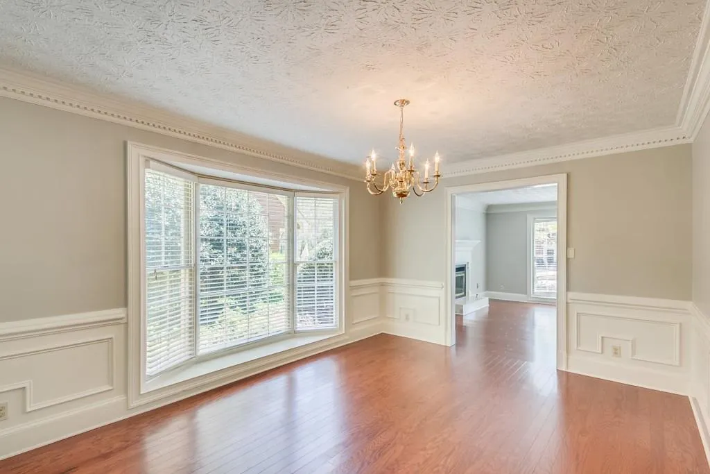7910 Briar Villa Place, Sandy Springs, Georgia 30350, 3 Bedrooms Bedrooms, ,2 BathroomsBathrooms,Residential,Sold,7910 Briar Villa Place,5995049
