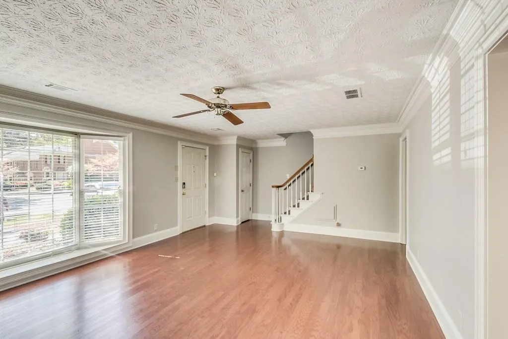 7910 Briar Villa Place, Sandy Springs, Georgia 30350, 3 Bedrooms Bedrooms, ,2 BathroomsBathrooms,Residential,Sold,7910 Briar Villa Place,5995049