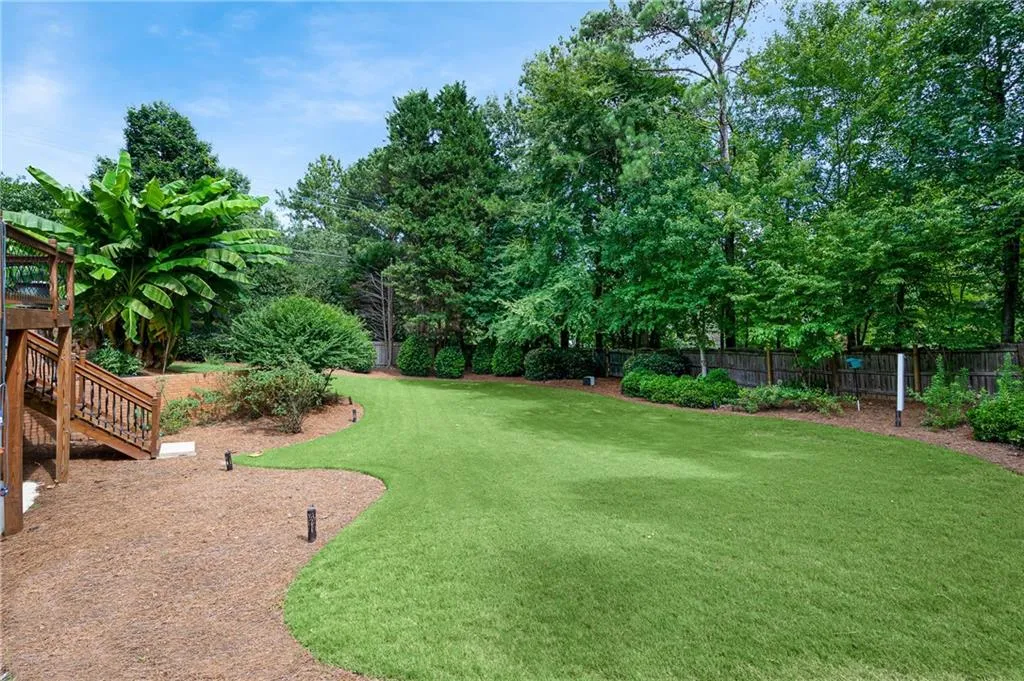 2800 Harwick Drive, Sandy Springs, Georgia 30350, 5 Bedrooms Bedrooms, ,4 BathroomsBathrooms,Residential,Sold,2800 Harwick Drive,7092370