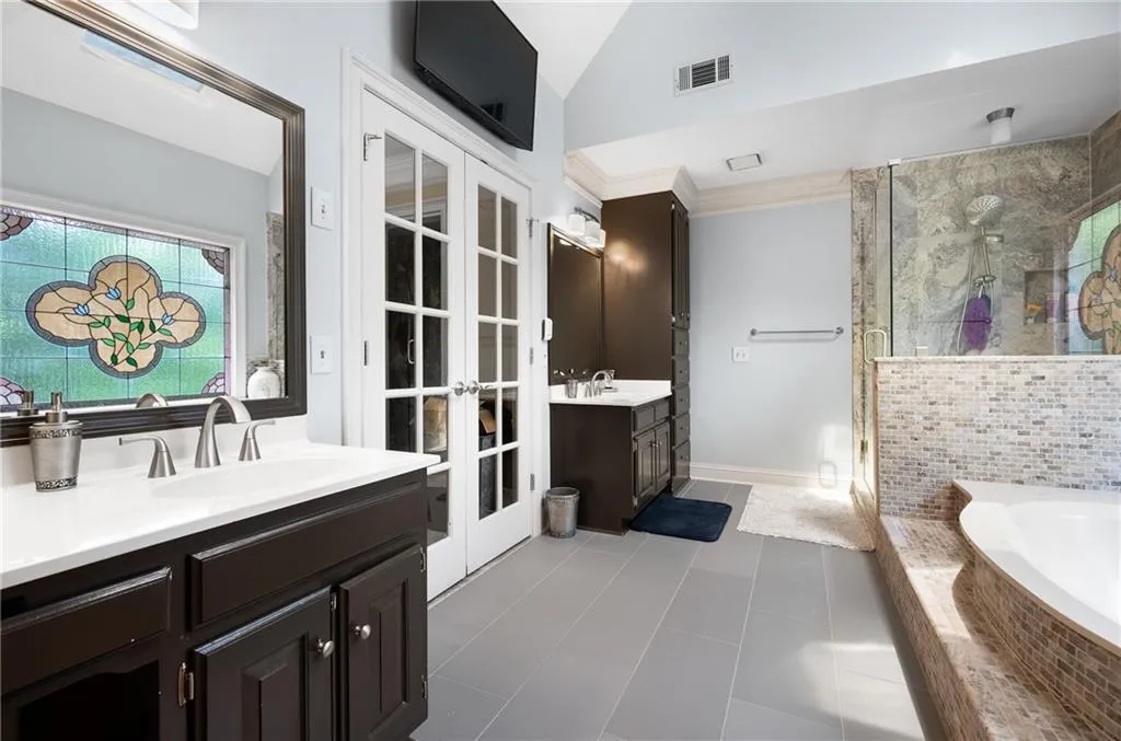 2800 Harwick Drive, Sandy Springs, Georgia 30350, 5 Bedrooms Bedrooms, ,4 BathroomsBathrooms,Residential,Sold,2800 Harwick Drive,7092370
