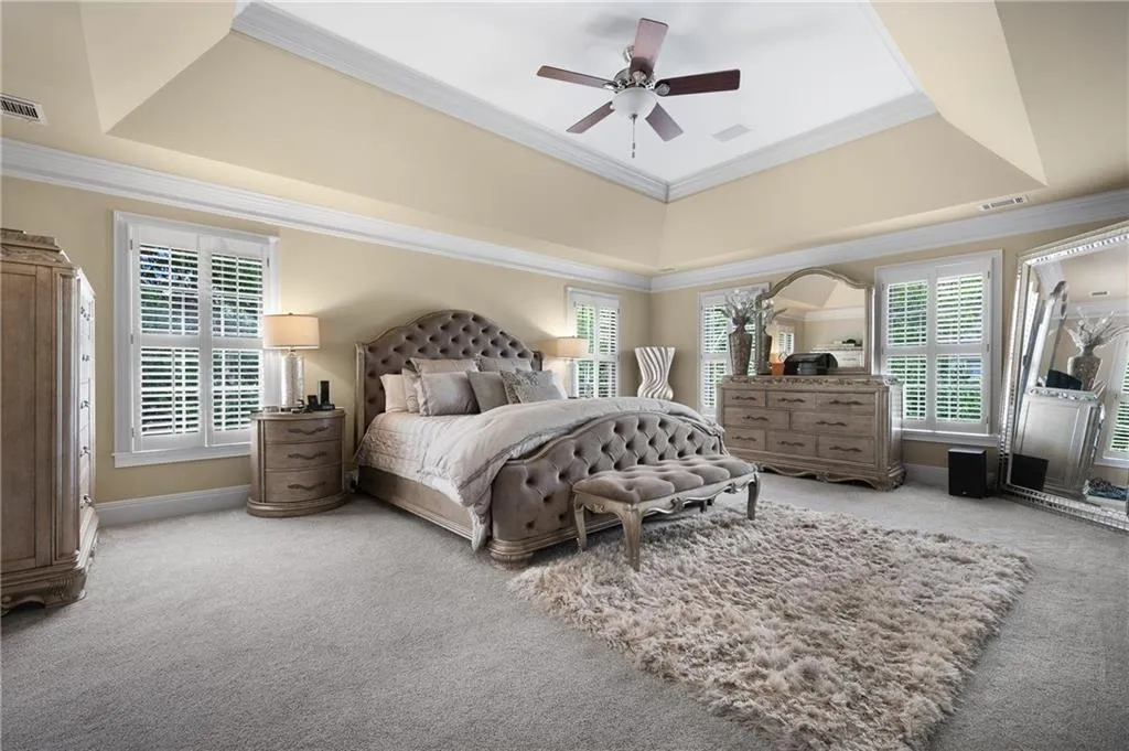 2800 Harwick Drive, Sandy Springs, Georgia 30350, 5 Bedrooms Bedrooms, ,4 BathroomsBathrooms,Residential,Sold,2800 Harwick Drive,7092370