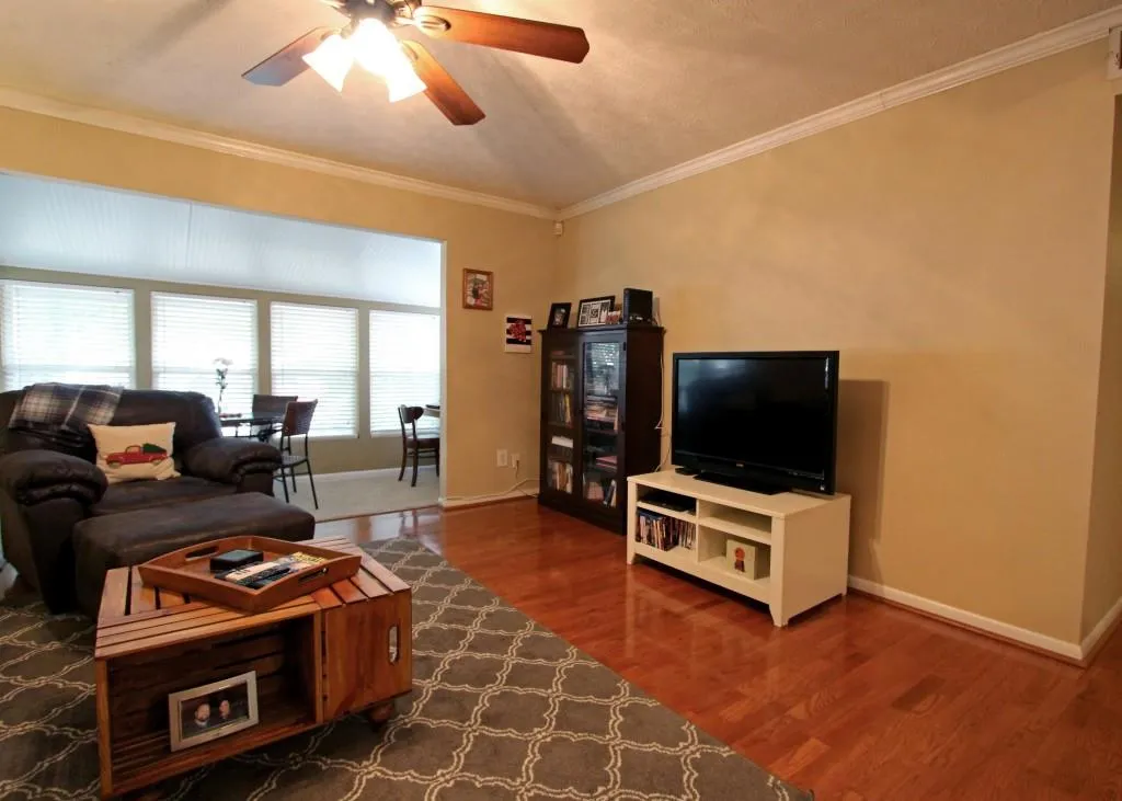 5145 Roswell Road Unit 7, Sandy Springs, Georgia 30342, 2 Bedrooms Bedrooms, ,1 BathroomBathrooms,Residential,Sold,5145 Roswell Road Unit 7,5851780