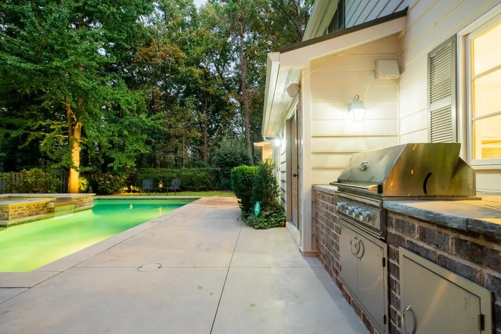 5130 Baroque Circle, Sandy Springs, Georgia 30342, 4 Bedrooms Bedrooms, ,3 BathroomsBathrooms,Residential,Sold,5130 Baroque Circle,6800875