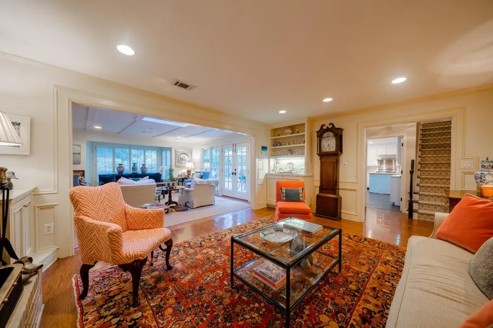 5130 Baroque Circle, Sandy Springs, Georgia 30342, 4 Bedrooms Bedrooms, ,3 BathroomsBathrooms,Residential,Sold,5130 Baroque Circle,6800875