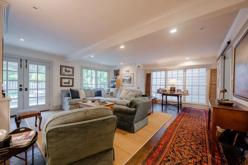 5130 Baroque Circle, Sandy Springs, Georgia 30342, 4 Bedrooms Bedrooms, ,3 BathroomsBathrooms,Residential,Sold,5130 Baroque Circle,6800875