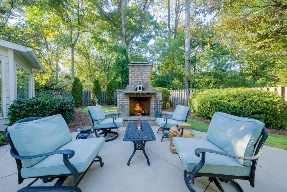 5130 Baroque Circle, Sandy Springs, Georgia 30342, 4 Bedrooms Bedrooms, ,3 BathroomsBathrooms,Residential,Sold,5130 Baroque Circle,6800875