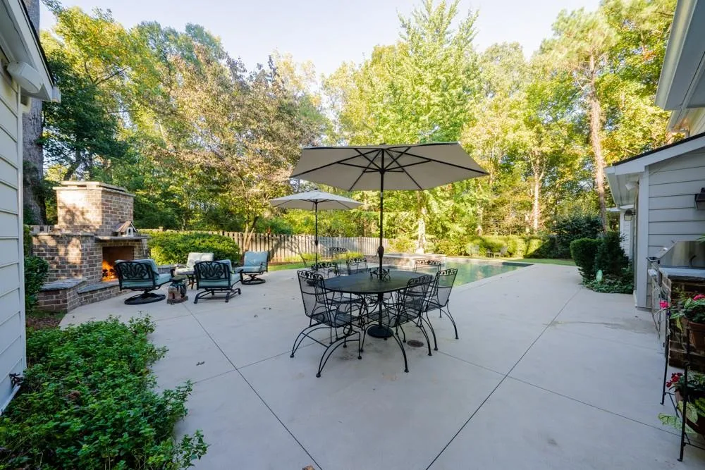 5130 Baroque Circle, Sandy Springs, Georgia 30342, 4 Bedrooms Bedrooms, ,3 BathroomsBathrooms,Residential,Sold,5130 Baroque Circle,6800875