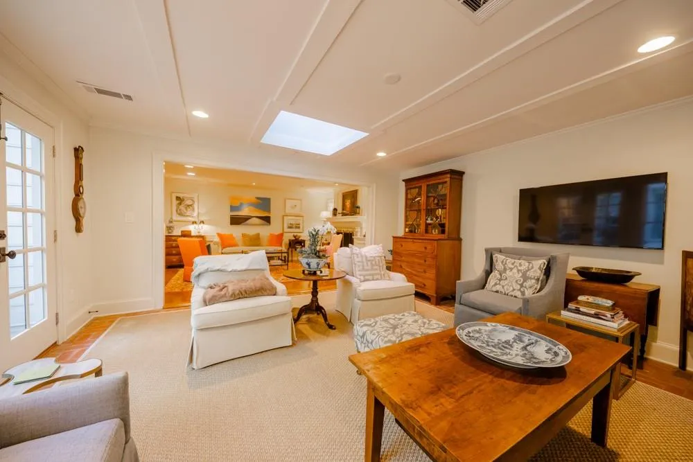 5130 Baroque Circle, Sandy Springs, Georgia 30342, 4 Bedrooms Bedrooms, ,3 BathroomsBathrooms,Residential,Sold,5130 Baroque Circle,6800875