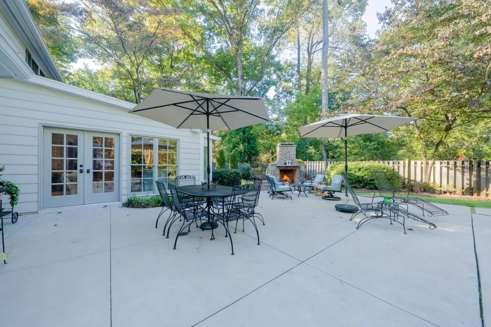 5130 Baroque Circle, Sandy Springs, Georgia 30342, 4 Bedrooms Bedrooms, ,3 BathroomsBathrooms,Residential,Sold,5130 Baroque Circle,6800875