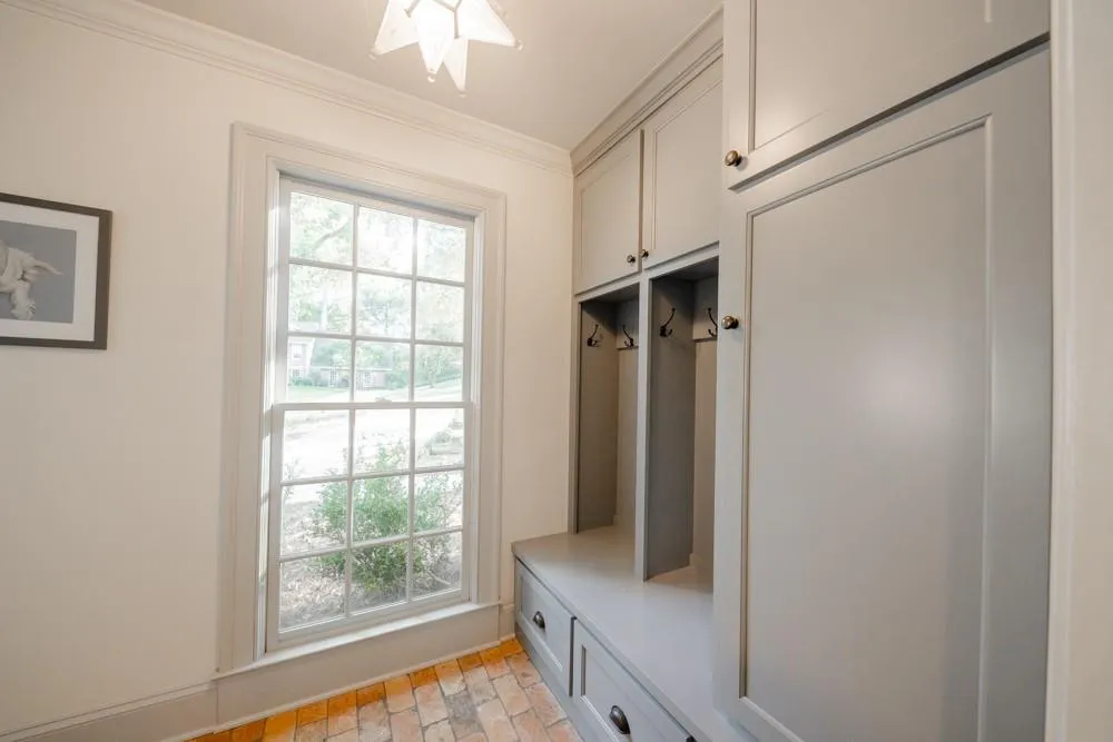 5130 Baroque Circle, Sandy Springs, Georgia 30342, 4 Bedrooms Bedrooms, ,3 BathroomsBathrooms,Residential,Sold,5130 Baroque Circle,6800875