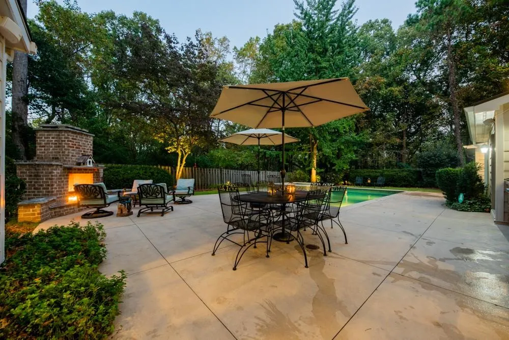 5130 Baroque Circle, Sandy Springs, Georgia 30342, 4 Bedrooms Bedrooms, ,3 BathroomsBathrooms,Residential,Sold,5130 Baroque Circle,6800875