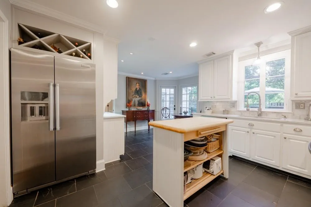 5130 Baroque Circle, Sandy Springs, Georgia 30342, 4 Bedrooms Bedrooms, ,3 BathroomsBathrooms,Residential,Sold,5130 Baroque Circle,6800875