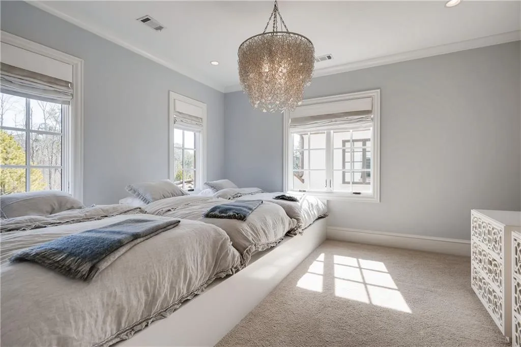7081 Canonbury Place, Atlanta, Georgia 30328, 6 Bedrooms Bedrooms, ,7 BathroomsBathrooms,Residential,Sold,7081 Canonbury Place,6515510