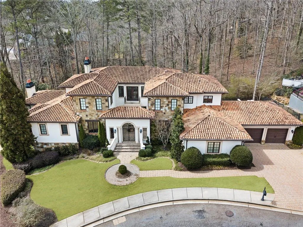 7081 Canonbury Place, Atlanta, Georgia 30328, 6 Bedrooms Bedrooms, ,7 BathroomsBathrooms,Residential,Sold,7081 Canonbury Place,6515510