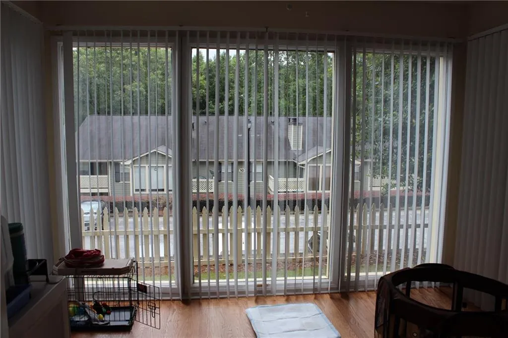 901 Natchez Trace, Sandy Springs, Georgia 30350, 2 Bedrooms Bedrooms, ,2 BathroomsBathrooms,Residential,Sold,901 Natchez Trace,5693120