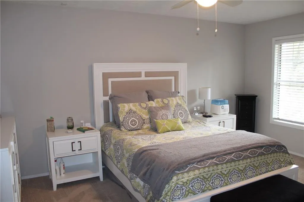 901 Natchez Trace, Sandy Springs, Georgia 30350, 2 Bedrooms Bedrooms, ,2 BathroomsBathrooms,Residential,Sold,901 Natchez Trace,5693120