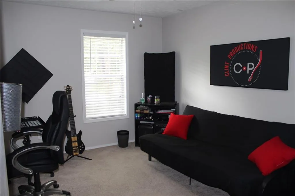 901 Natchez Trace, Sandy Springs, Georgia 30350, 2 Bedrooms Bedrooms, ,2 BathroomsBathrooms,Residential,Sold,901 Natchez Trace,5693120