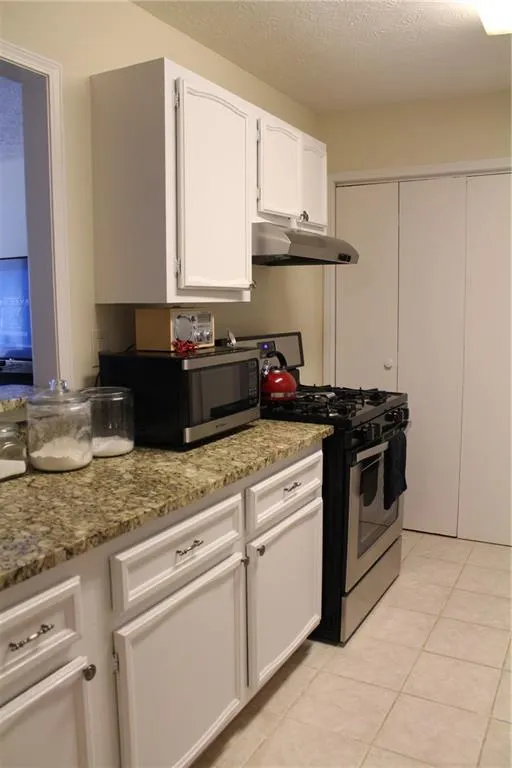 901 Natchez Trace, Sandy Springs, Georgia 30350, 2 Bedrooms Bedrooms, ,2 BathroomsBathrooms,Residential,Sold,901 Natchez Trace,5693120