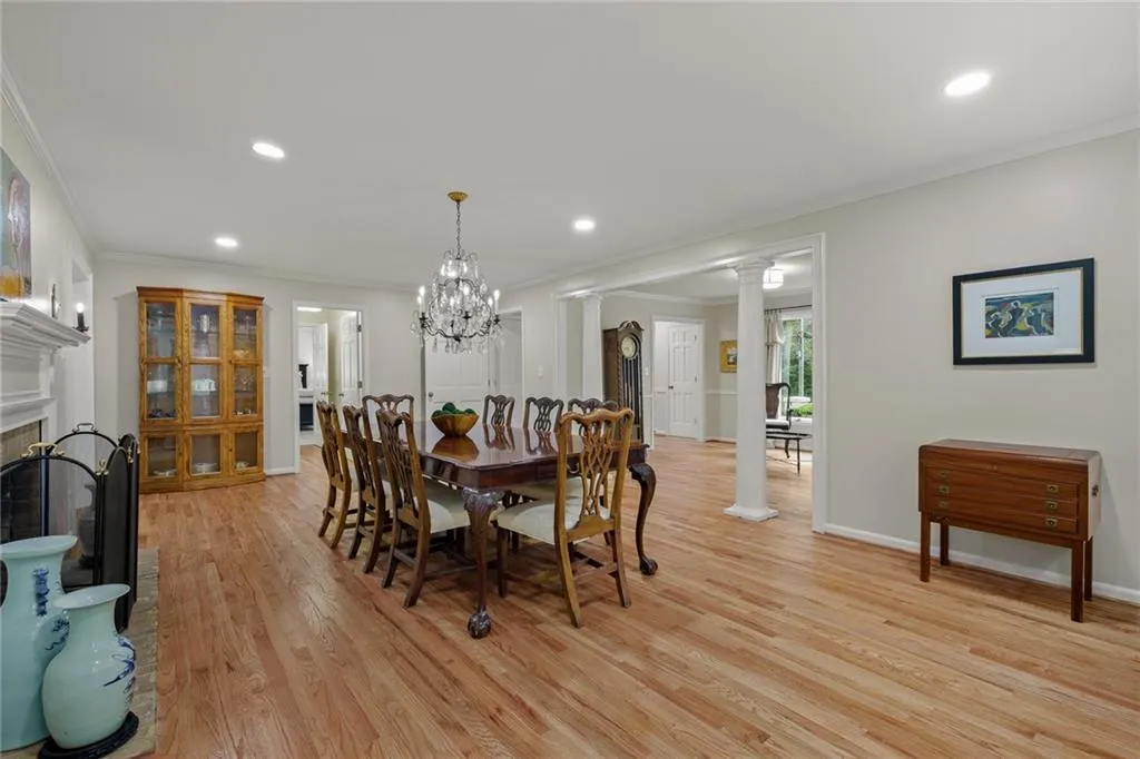 8120 Tynecastle Drive, Sandy Springs, Georgia 30350, 4 Bedrooms Bedrooms, ,3 BathroomsBathrooms,Residential,Sold,8120 Tynecastle Drive,6948274