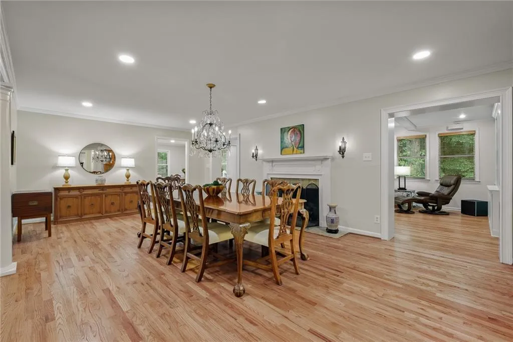8120 Tynecastle Drive, Sandy Springs, Georgia 30350, 4 Bedrooms Bedrooms, ,3 BathroomsBathrooms,Residential,Sold,8120 Tynecastle Drive,6948274