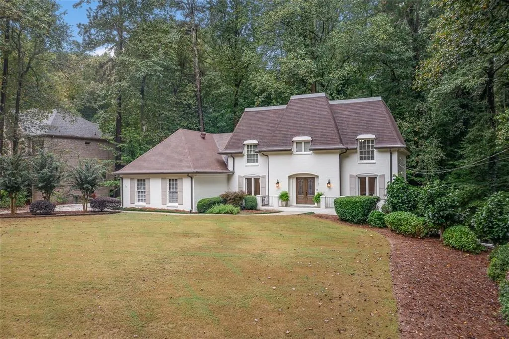 8120 Tynecastle Drive, Sandy Springs, Georgia 30350, 4 Bedrooms Bedrooms, ,3 BathroomsBathrooms,Residential,Sold,8120 Tynecastle Drive,6948274