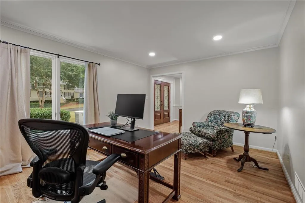 8120 Tynecastle Drive, Sandy Springs, Georgia 30350, 4 Bedrooms Bedrooms, ,3 BathroomsBathrooms,Residential,Sold,8120 Tynecastle Drive,6948274