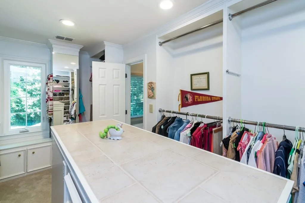 145 Woodchase Court Ne, Atlanta, Georgia 30319, 3 Bedrooms Bedrooms, ,3 BathroomsBathrooms,Residential,Sold,145 Woodchase Court Ne,6035595