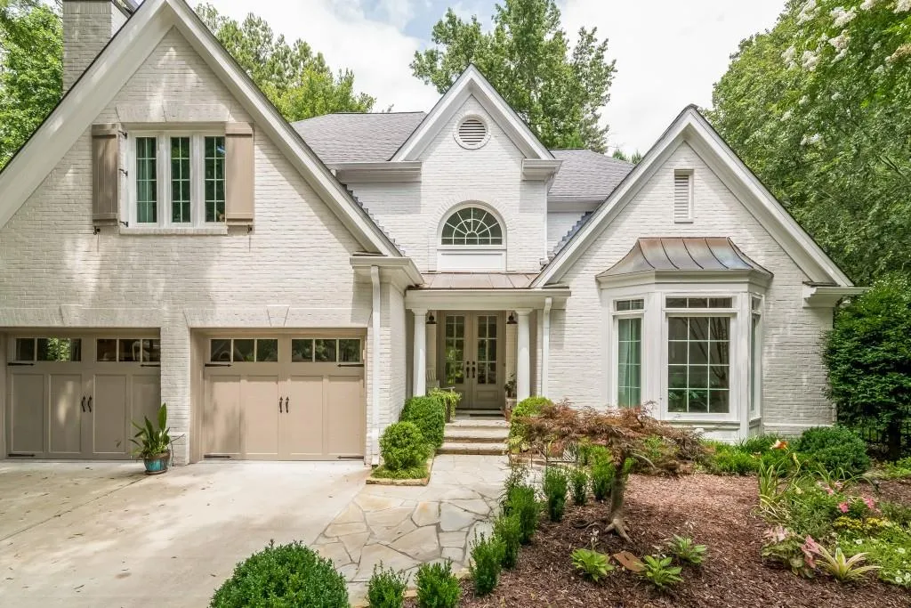 145 Woodchase Court Ne, Atlanta, Georgia 30319, 3 Bedrooms Bedrooms, ,3 BathroomsBathrooms,Residential,Sold,145 Woodchase Court Ne,6035595