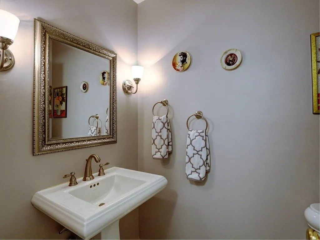 6520 Roswell Road Unit 70, Sandy Springs, Georgia 30328, 2 Bedrooms Bedrooms, ,1 BathroomBathrooms,Residential,Sold,6520 Roswell Road Unit 70,5907614